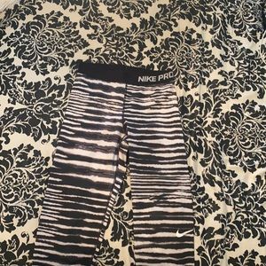 Nike pro leggings